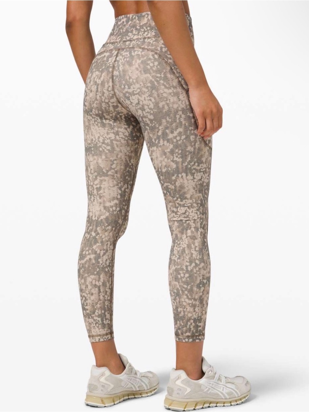 Lululemon Invigorate High Rise 25” leggings